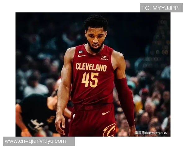 米切尔短暂出场表现平平18分钟内仅得7分助攻两次