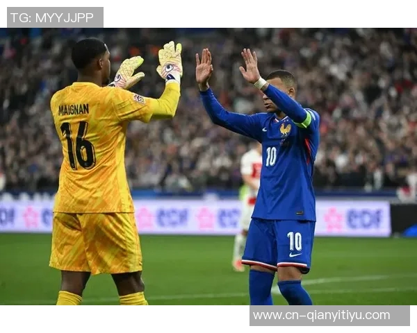 帕潘称赞迈尼昂为法国顶级门将并分析恩昆库在意甲的挑战